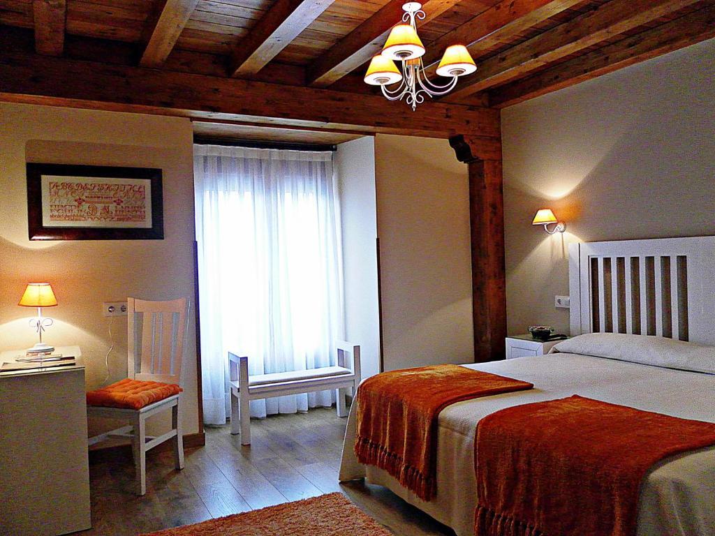 Posada Valle Del Oso Lerones Room photo