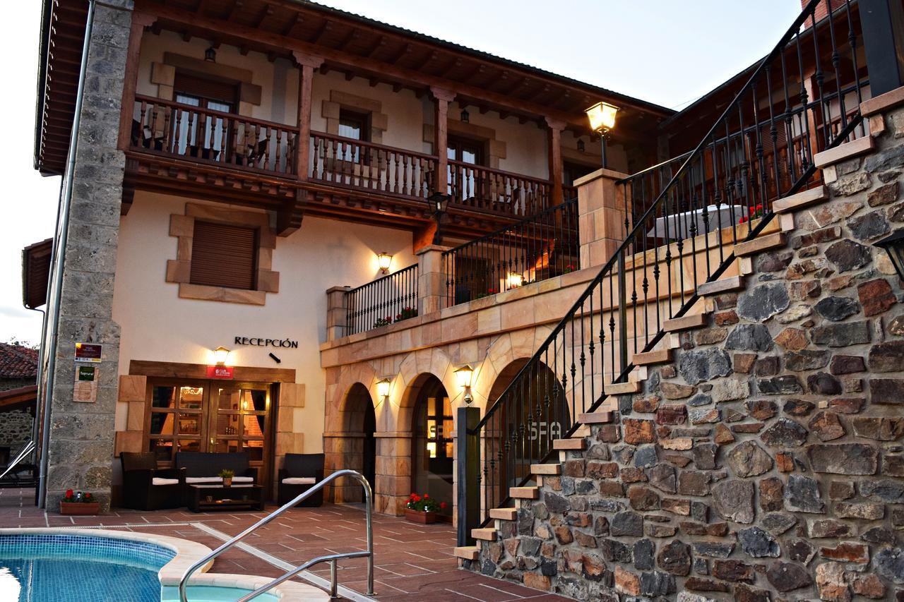 Posada Valle Del Oso Lerones Exterior photo